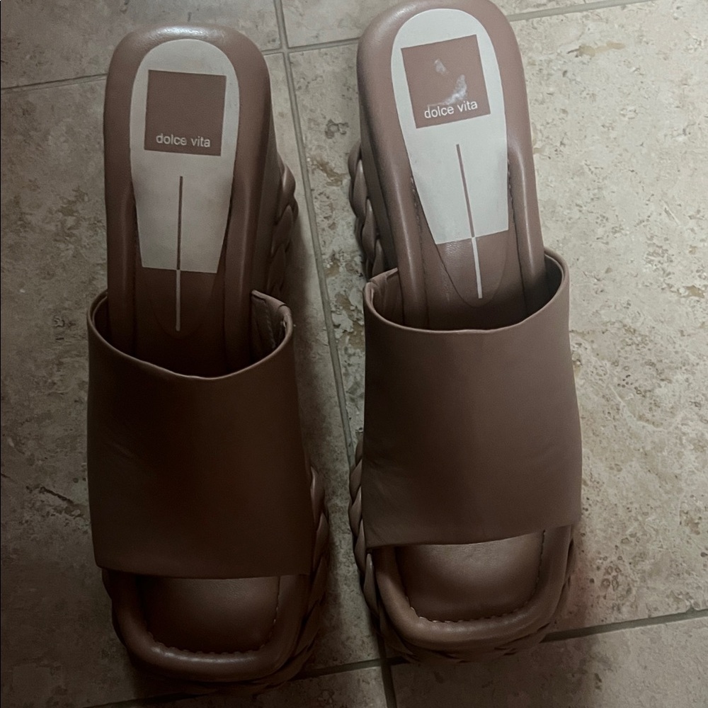 Dolce Vita Tan Slide Sandals
